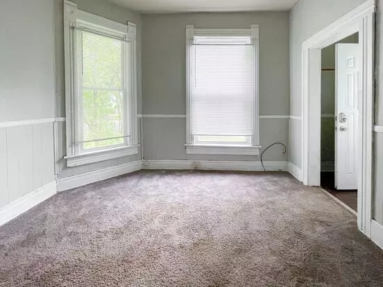 824 & 826 W Ashland Ave Apartment for rent in Muncie, IN