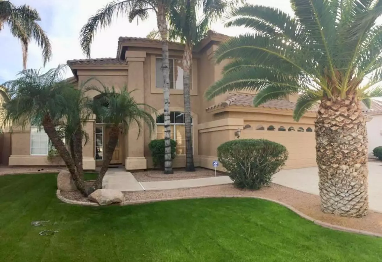 4-bedroom With Pool At Cooper & Guadalupe House for rent in Gilbert, AZ