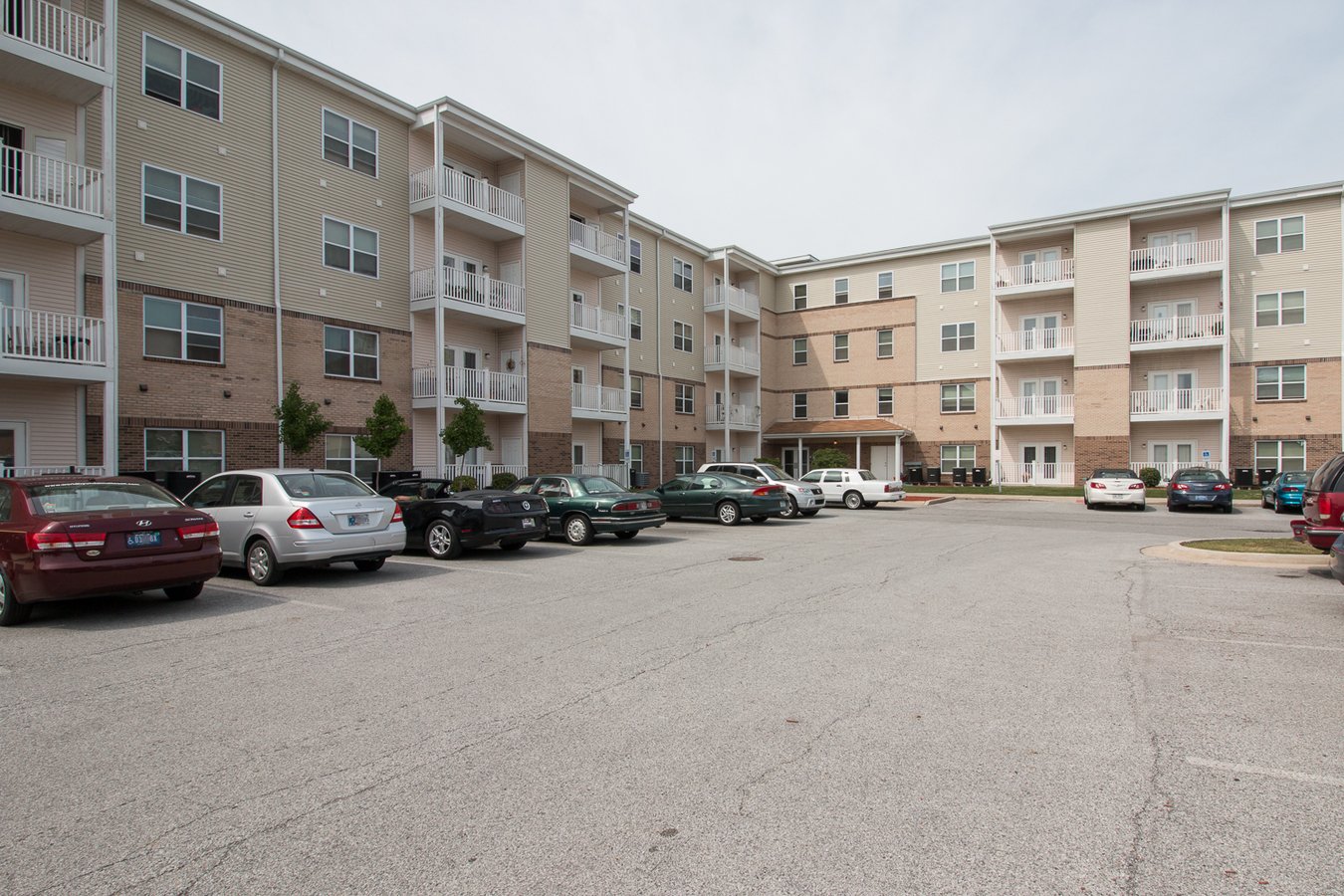 Golden Manor Senior Apartments 1201 175Th St Hammond, IN