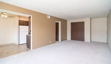 2 of 41 Cottonwood Apartments Apartment for rent in Council Bluffs, IA