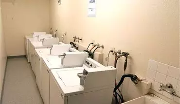 4 of 29 16000 Sherman Way Apartment for rent in Van Nuys, CA