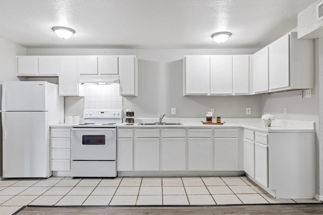 Cantera Crossing Apartments Dallas, TX Rentable