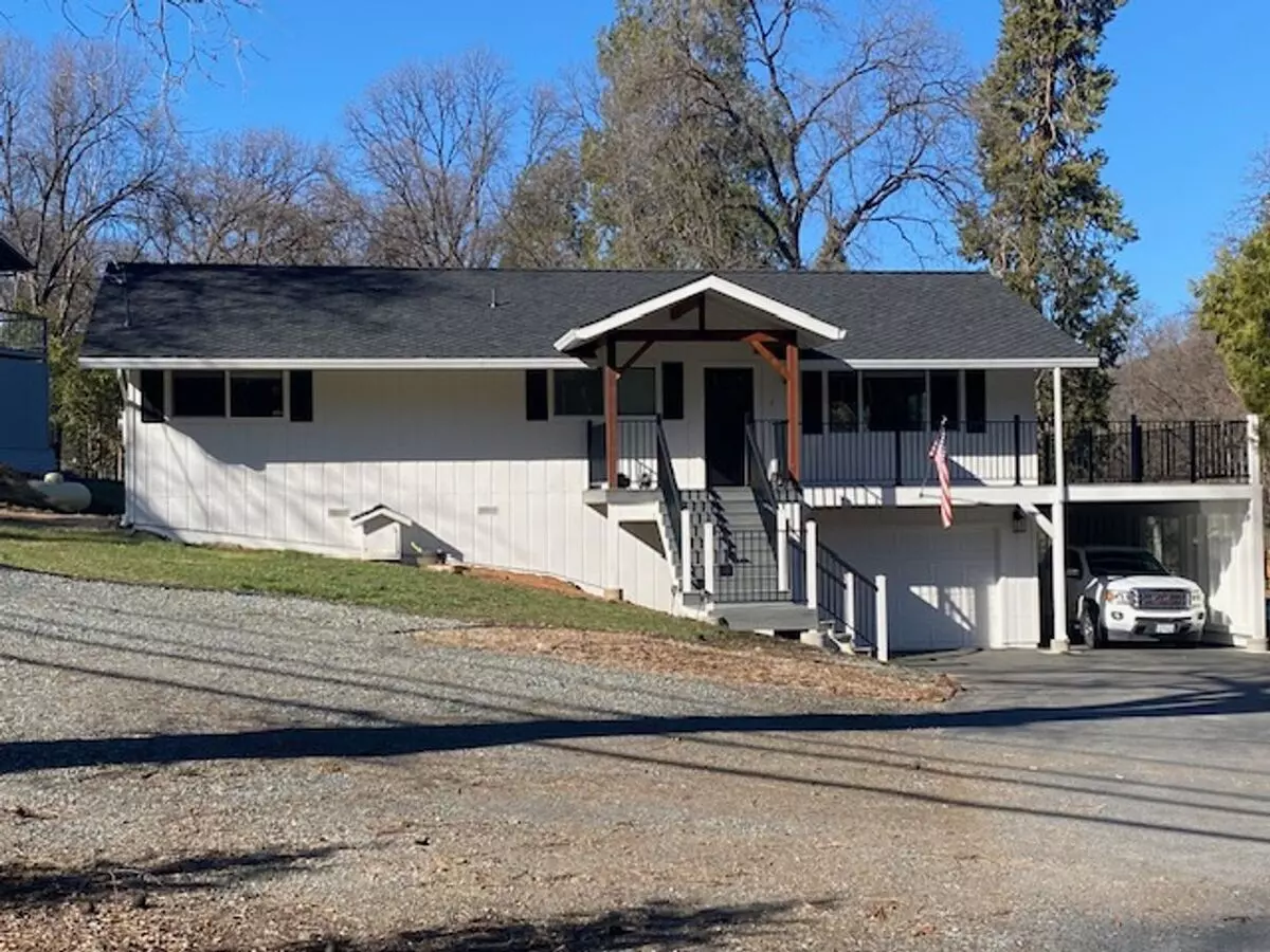 Energy-efficient & Stylish Sonora Home With Solar, Generator & Optional Furnishings House for rent in Sonora, CA