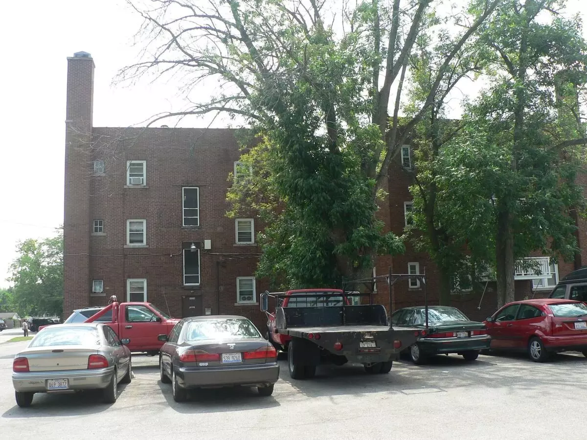 2024 Washington Apartment for rent in Waukegan, IL