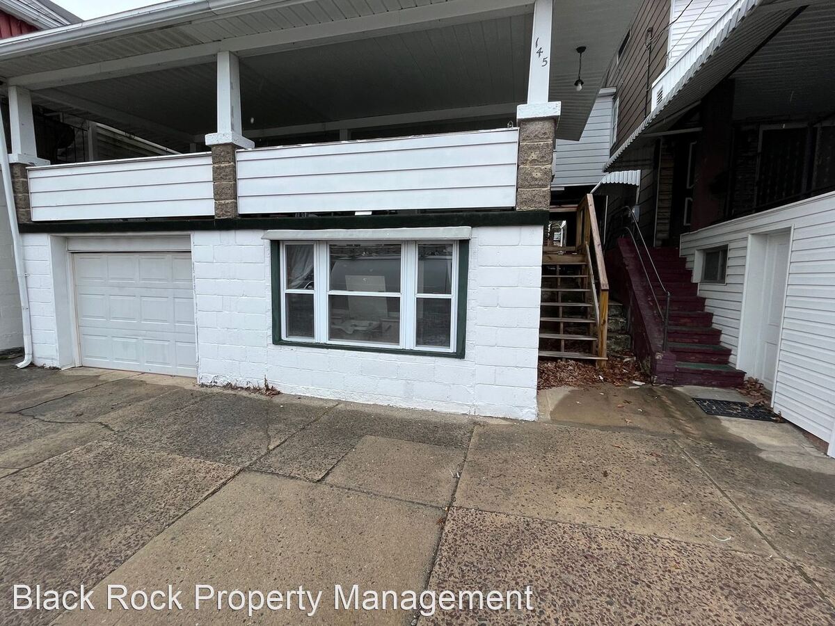 145 E Colombus Ave Nesquehoning, PA Apartment for Rent