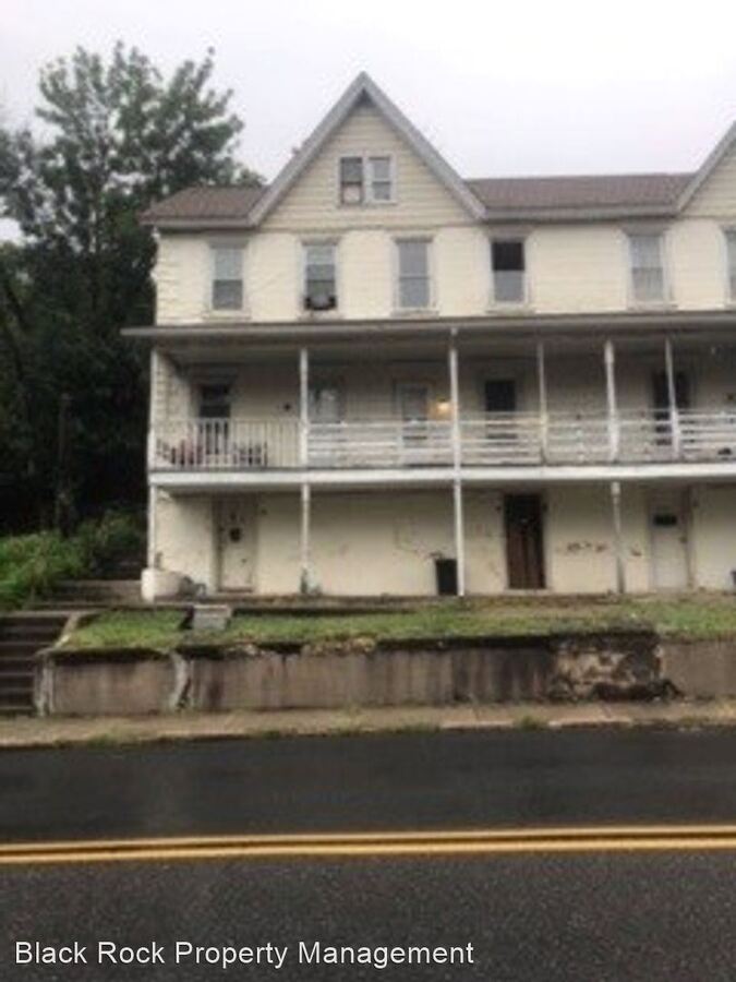 559 Mauch Chunk Rd Palmerton, PA House for Rent Rentable