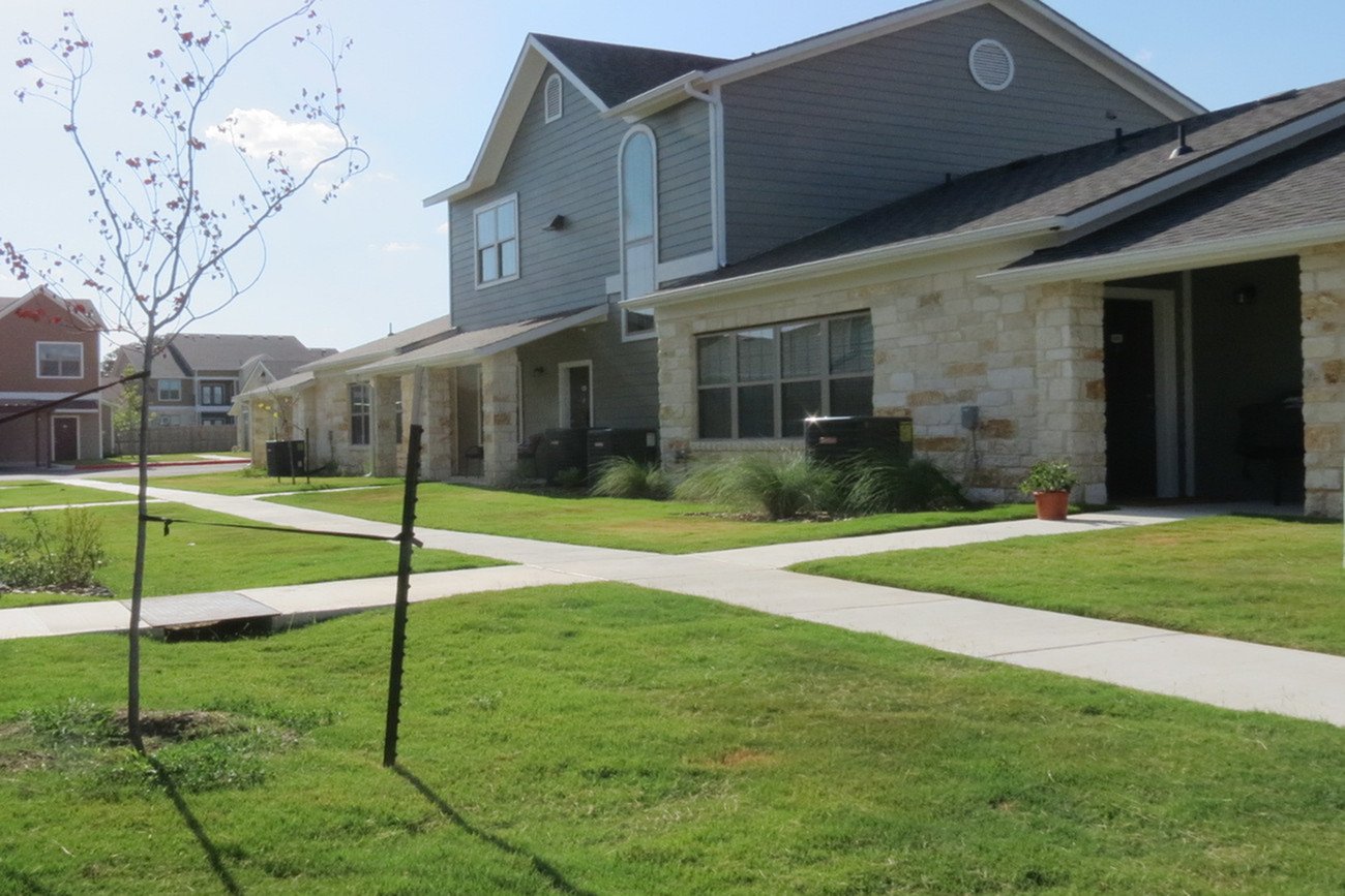 Rolling Hills Apartments Fredericksburg, TX