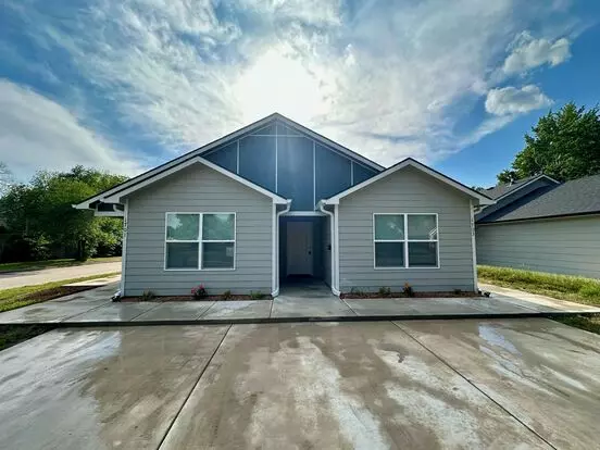 4 Bedroom 2 Bath Duplex Built In 2023 - Close To Wsu Apartment for rent in Wichita, KS 4 Bedroom 2 Bath Duplex Built In 2023 - Close To Wsu Apartment for rent in Wichita, KS