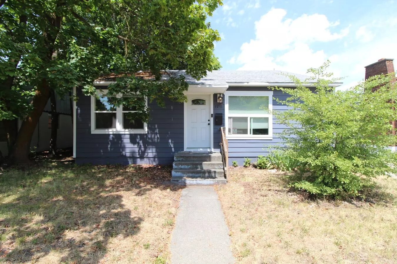 1211 E Mission Ave House for rent in Spokane, WA