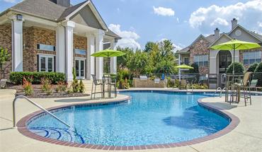 2 of 72 Harpeth River Oaks Apartment for rent in Franklin, TN