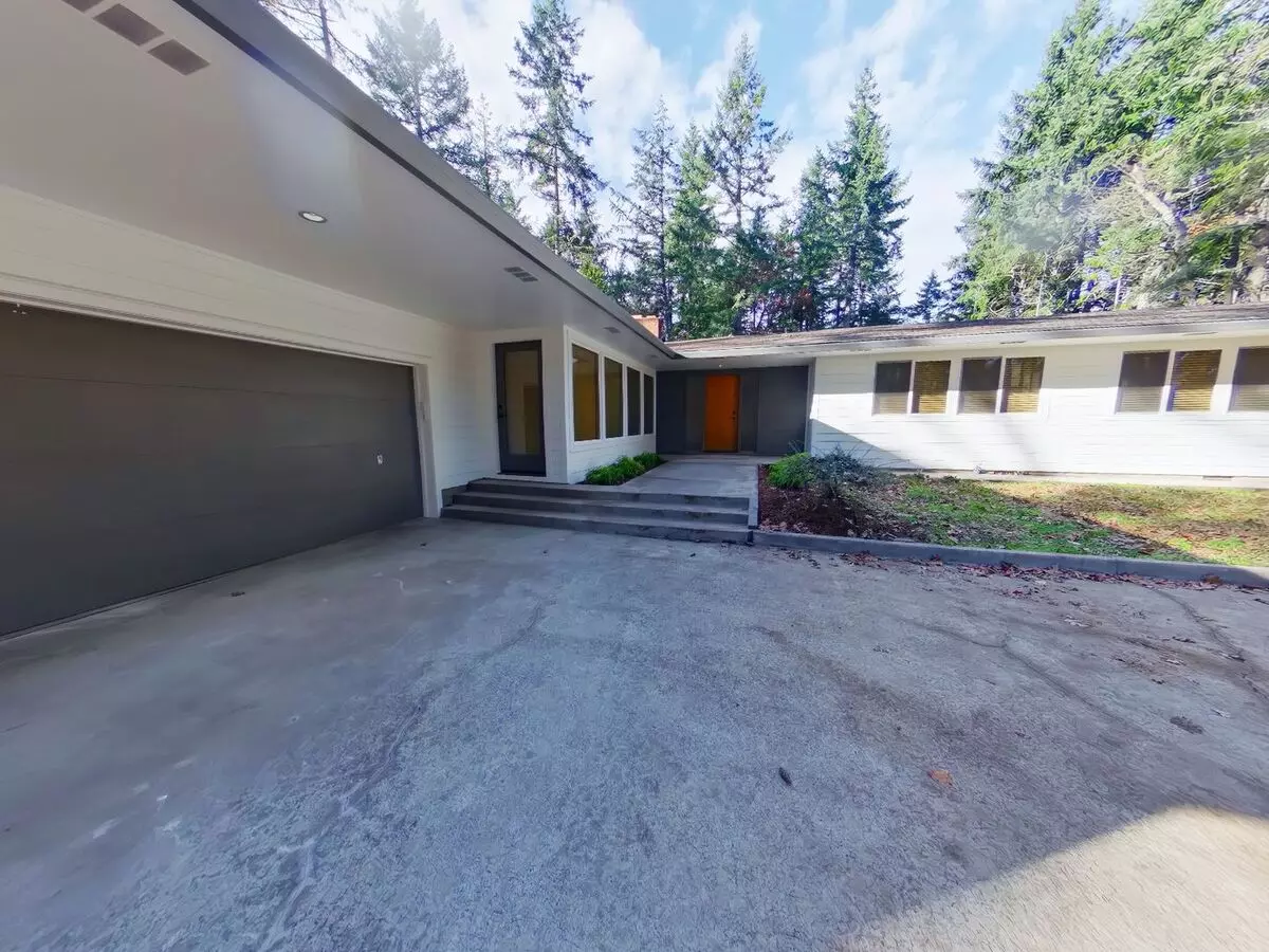 Large Beautiful Home In The Hills House for rent in Eugene, OR