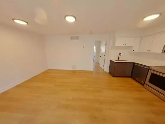 647 E 16th Aly Apartment for rent in Eugene, OR