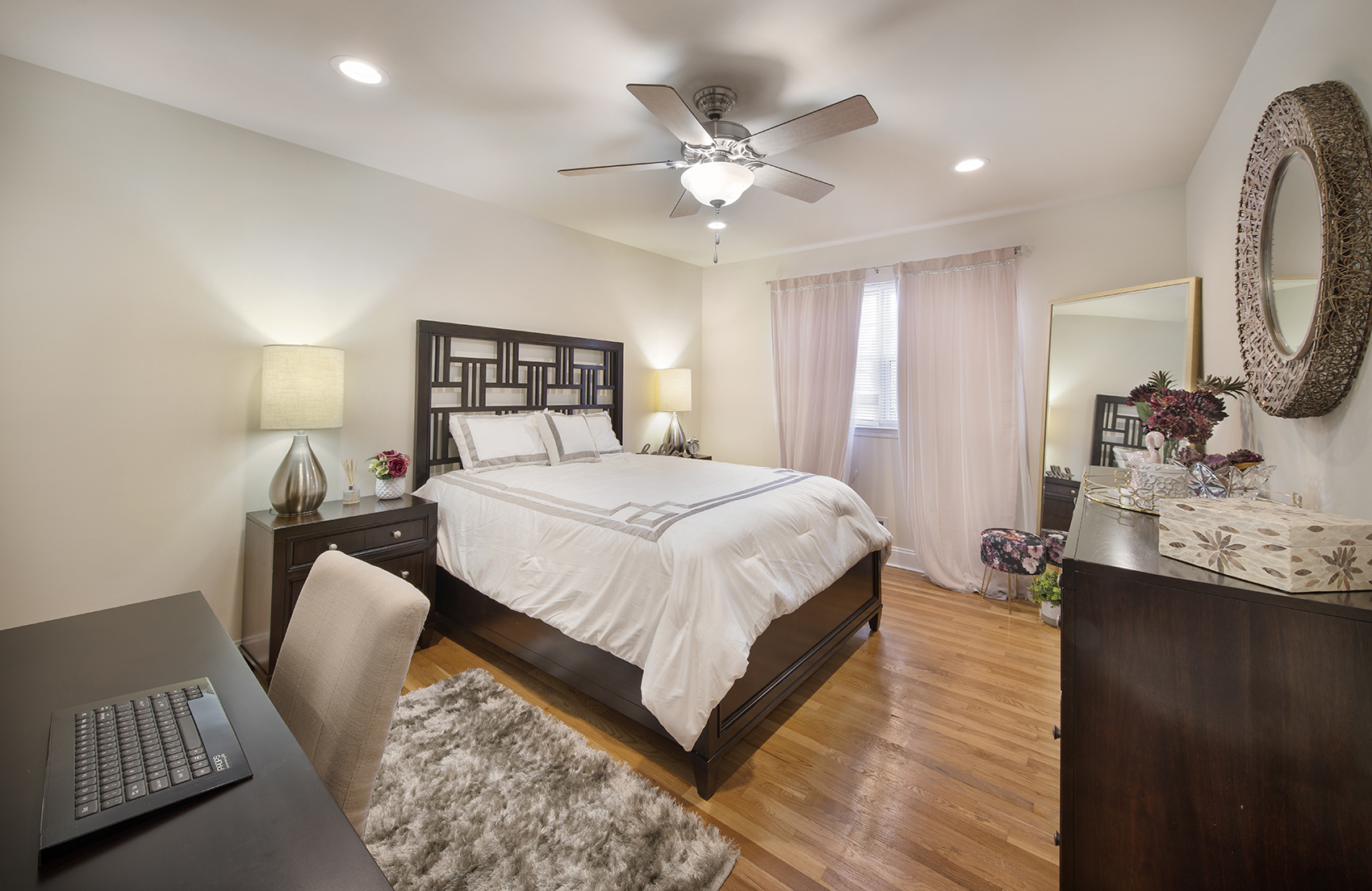 Chatham Hill, Chatham - (see pics & AVAIL)