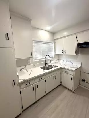 6809 Baird Ave Apartment for rent in Reseda, CA