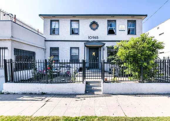 10961 S Figueroa St Apartment for rent in Los Angeles, CA