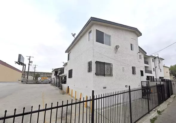 12722 S Figueroa St Apartment for rent in Los Angeles, CA