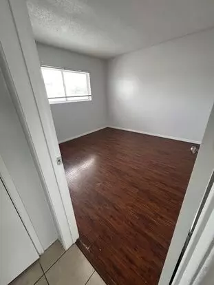 2396 Olive Ave Apartment for rent in Long Beach, CA