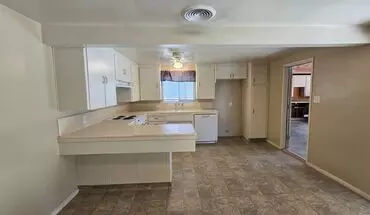 4 of 15 2707 Wenatchee Ave House for rent in Bakersfield, CA