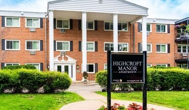 Highcroft Manor Apartment for rent in Wayzata, MN