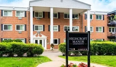 2 of 23 Highcroft Manor Apartment for rent in Wayzata, MN