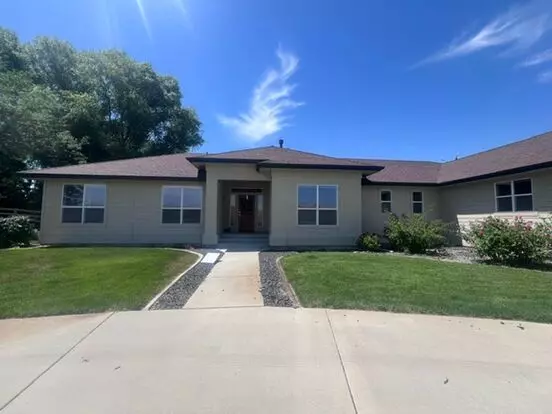 Custom Home In A Serene Setting - Large Lot And Plenty Of Space! Apartment for rent in Star, ID