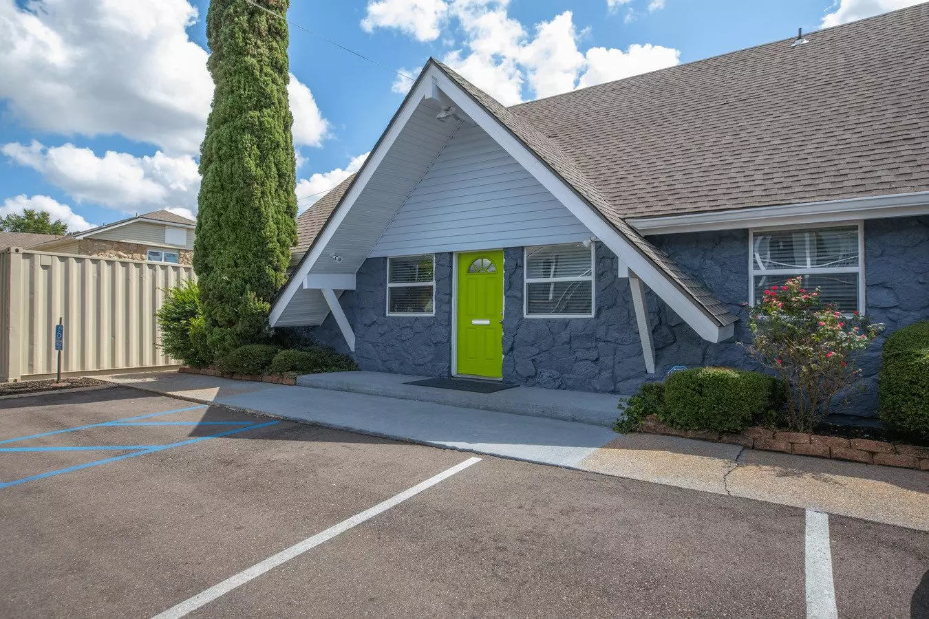 The Park at Queens Court Apartment for rent in Jackson, MS