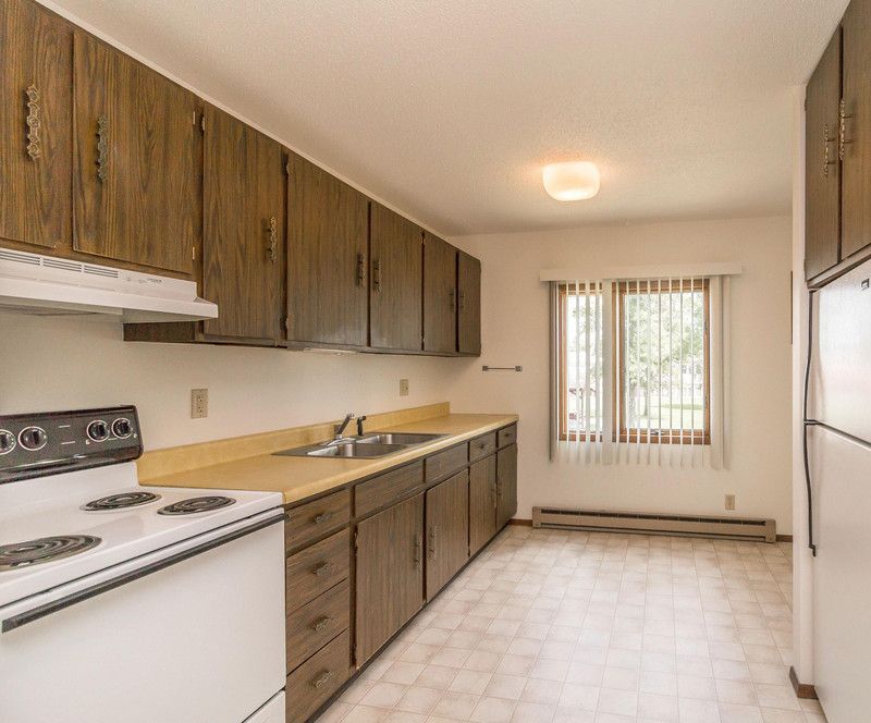 Harvey Dakota Manor Apartments 910 5Th St E Harvey, ND