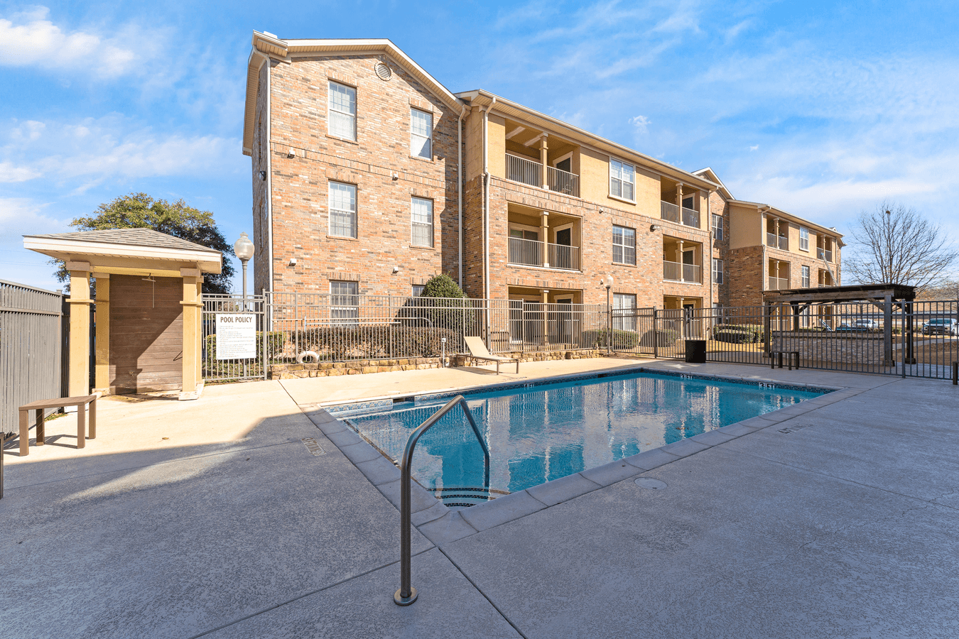Lost Creek Apartments Grand Prairie, TX Rentable