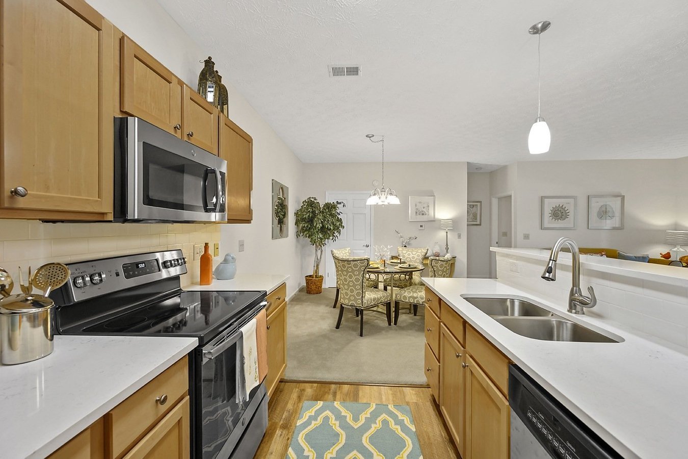 Gate Apartments 8075 Somerset Chase Cincinnati, OH