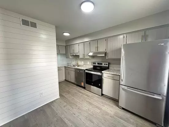 Willow Trace Apartments - D3 Apartment for rent in Valdosta, GA