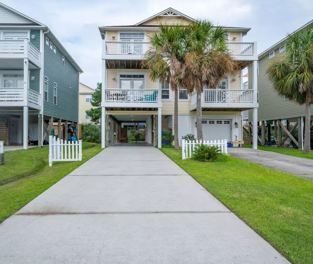 Furnished Off-season/utilities Included-winter At The Beach! House for rent in Carolina Beach, NC