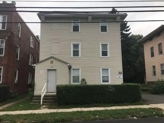 28 Oak - Blue Pod Apartment for rent in New Britain, CT