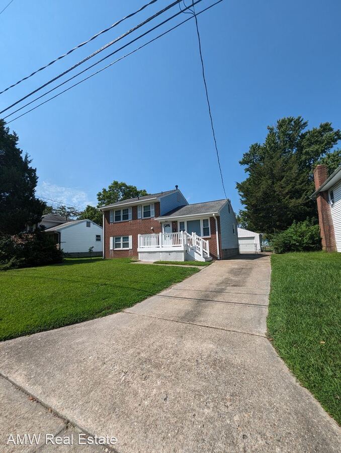 15 Dr Hampton, VA House for Rent Rentable