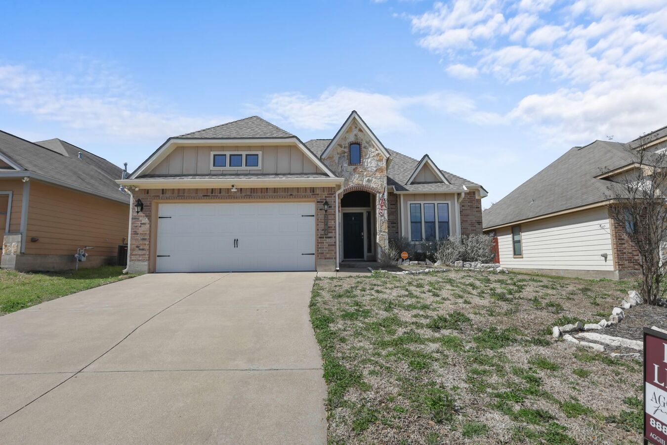 Immediate Move In Immediate Move In! Stunning 3 Bedroom 2 Bathroom... Apartments College ...