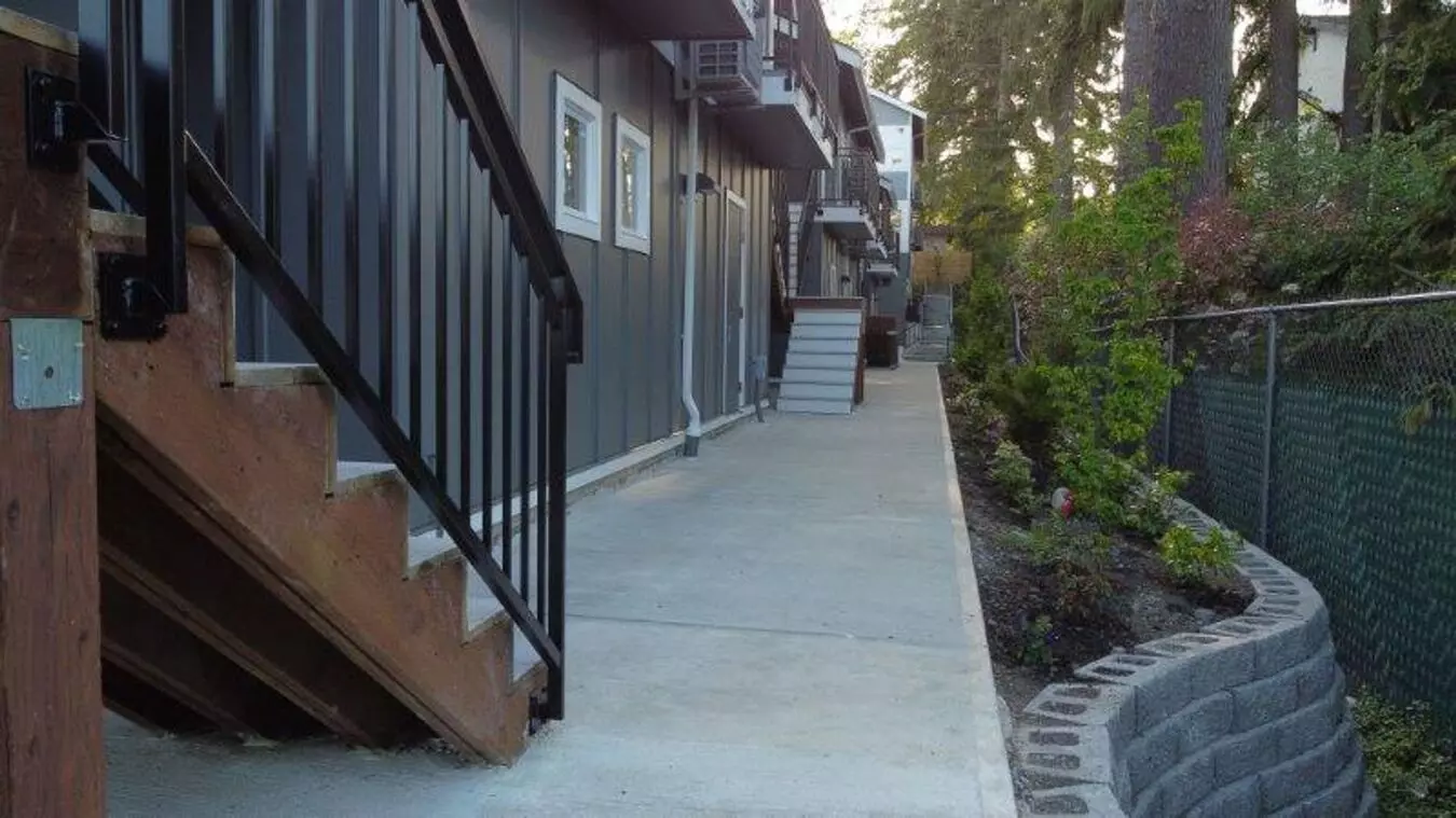 2 of 3 Nyland Apartment for rent in Edmonds, WA