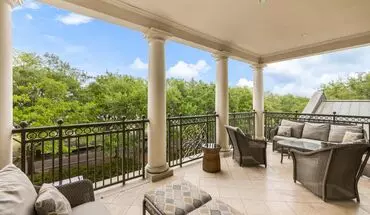 3 of 49 5 Middle Atlantic Wharf Apartment 3B House for rent in Charleston, SC