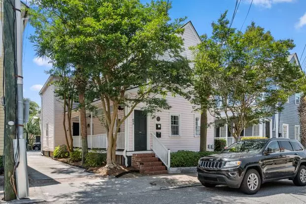 They Cherry Blossom- 5 Kracke Street, Unit A Apartment for rent in Charleston, SC