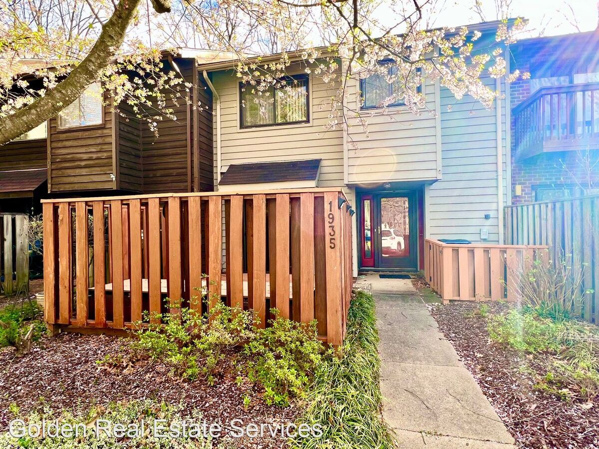 1935 Winterport Cluster Reston, VA House for Rent Rentable