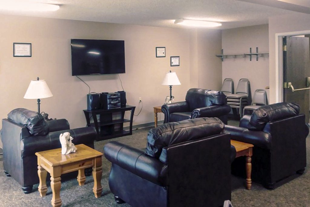 Bicentennial Manor Senior 62+ Section 8... Apartments Junction City, KS
