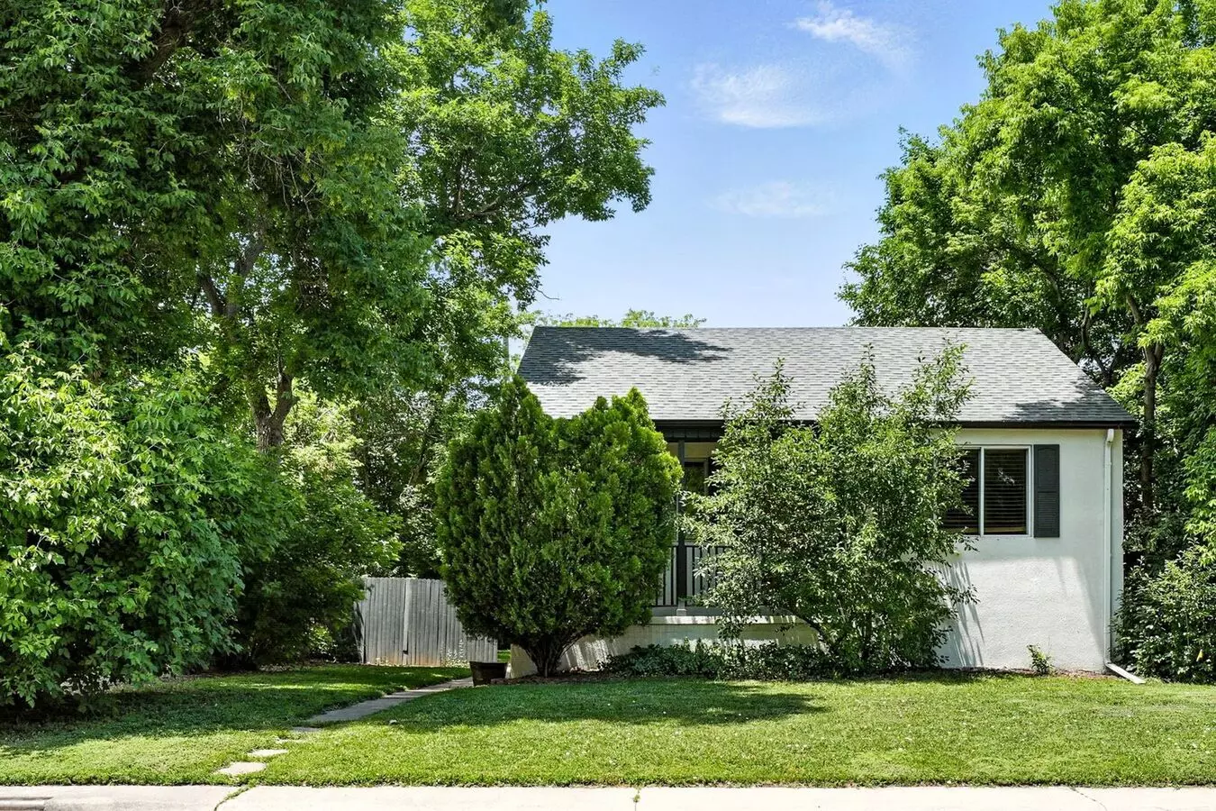 High Walk Score! Adjacent To Swedish And Craig Hospitals! House for rent in Englewood, CO