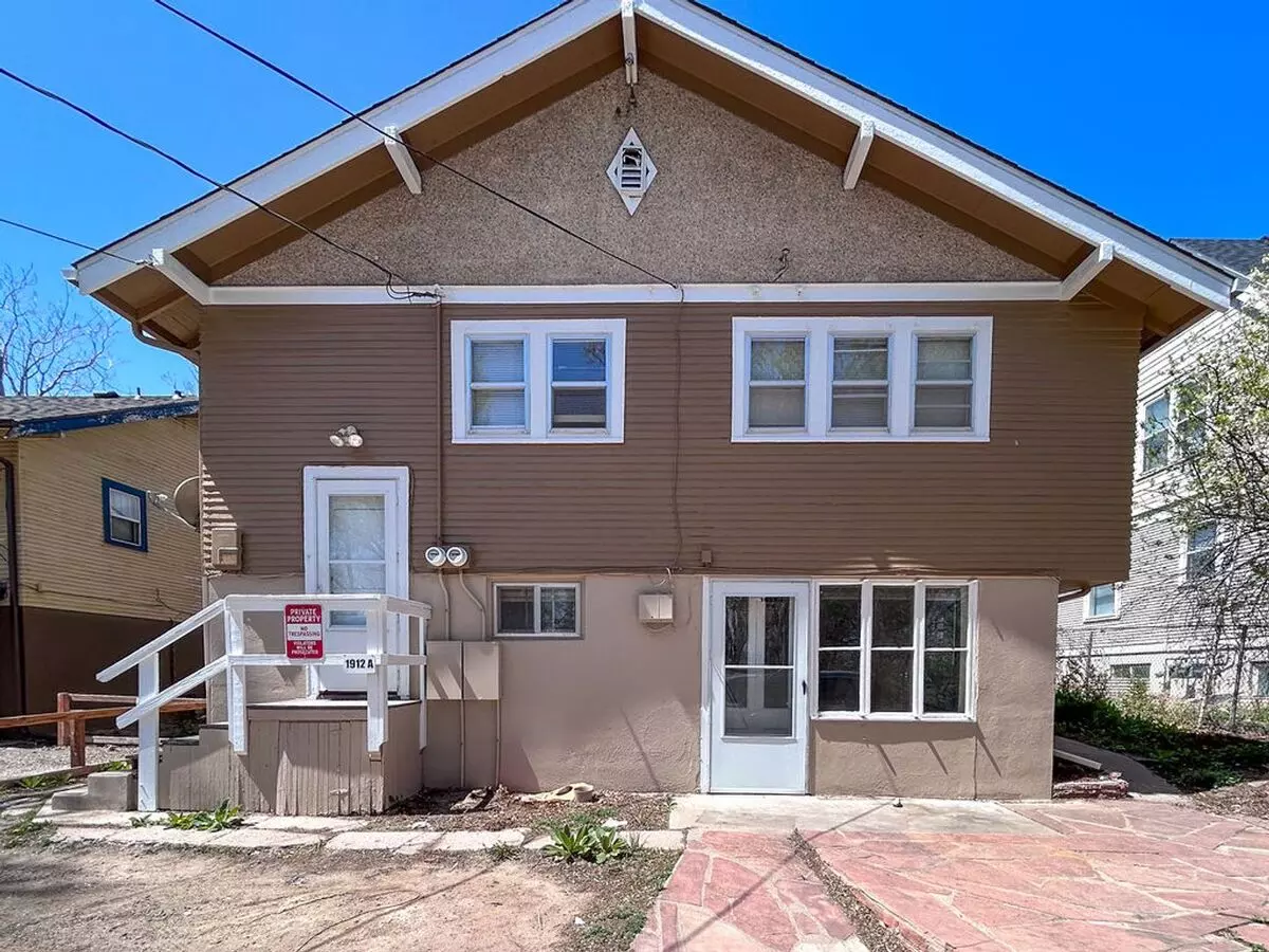 Charming Studio Near Unc – On-site Parking & In-unit Laundry! House for rent in Greeley, CO