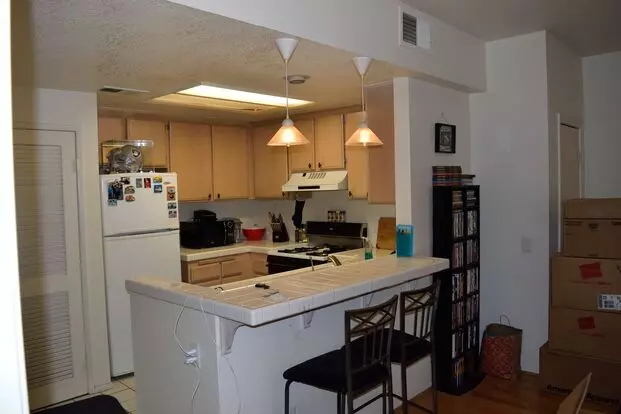 Oxnard Condominium 1 Bedroom 1 Bathroom Private Garage Apartment for rent in Oxnard, CA