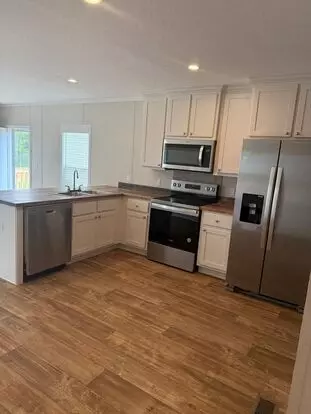 Brand New-3 Bedroom / 2 Bath-luxury Mobile Home Apartment for rent in Defuniak Springs, FL