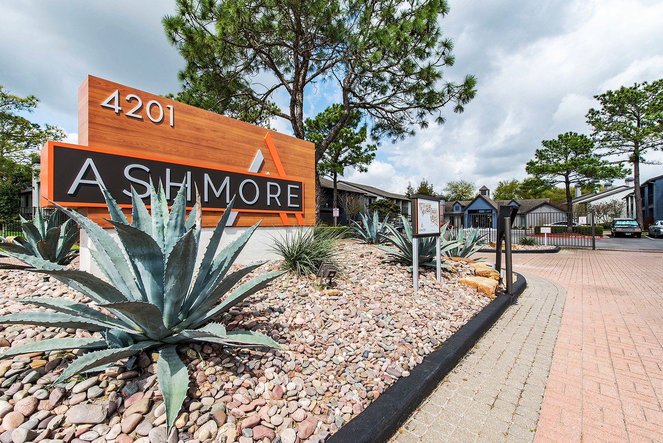 Ashmore Apartments 4201 Fairmont Parkway Pasadena, TX