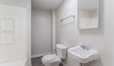 Westland @ Regina Apartment for rent in Los Angeles, CA