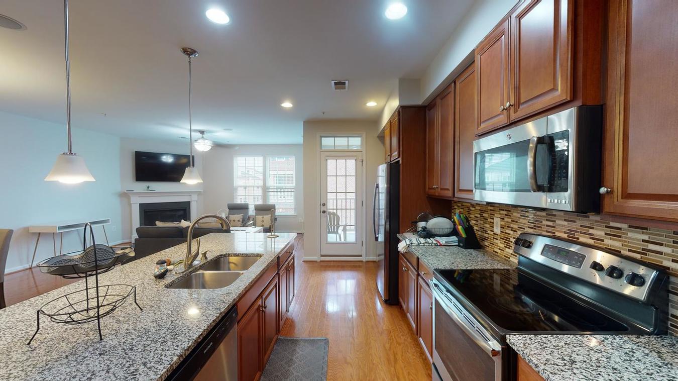 Beautiful Greenbelt apartment next to Greenbelt... Apartments Greenbelt, MD