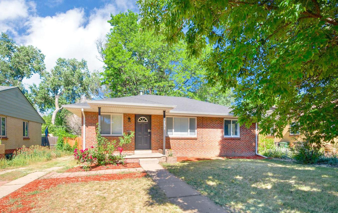 Classic brick Montclair home with covered patio... Apartments Denver, CO