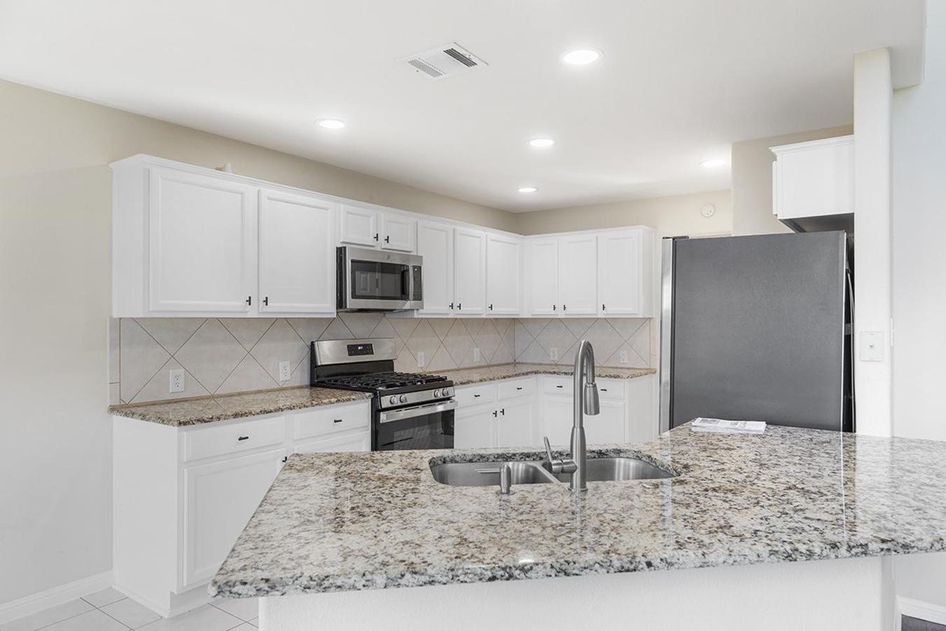 Contemporary Round Rock home near Texas State &... Apartments Round