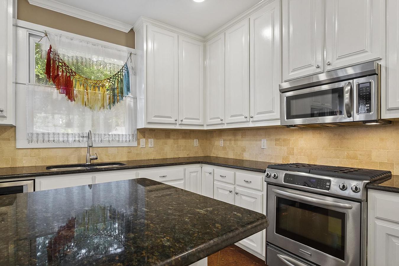 Modern four square Fort Worth home in Fairmount... Apartments Fort