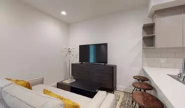 2 of 5 Private Bedroom in Polished Sherman Oaks Apartment off Sepulveda Blvd Apartment for rent in Los Angeles, CA